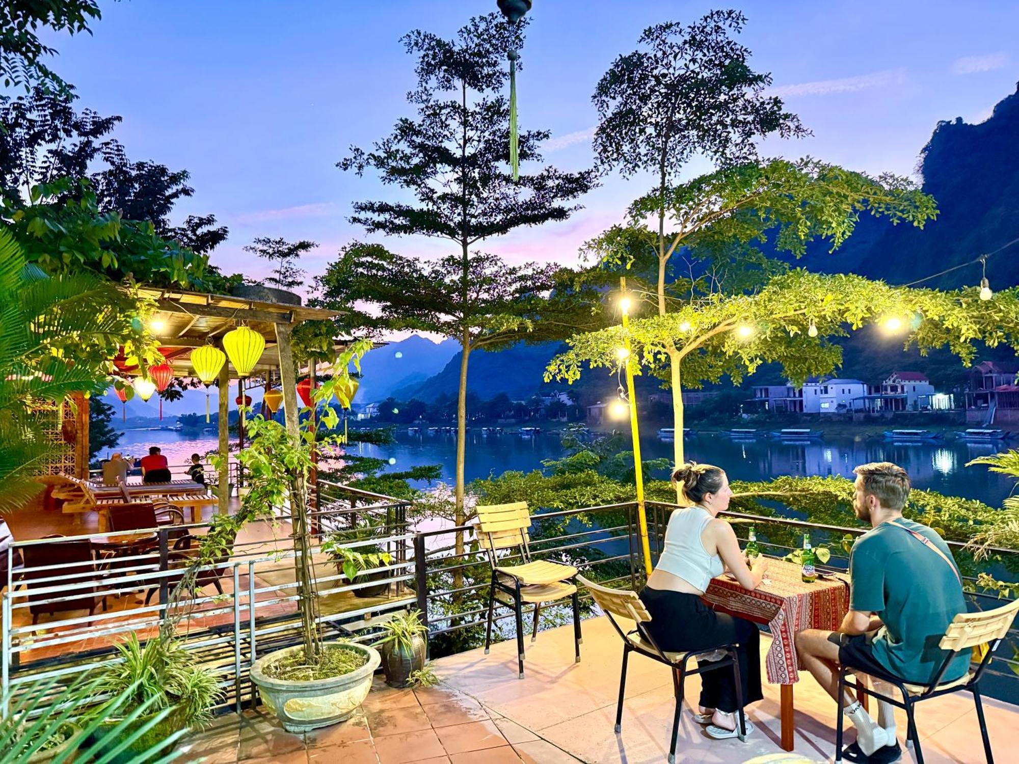 Phong Nha Coco Riverside Exterior photo